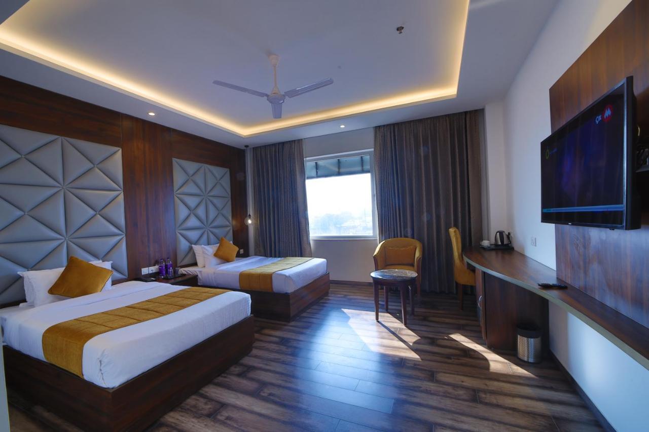 Hotel The Vilana A Unit Of Jg Developers Rishīkesh Zewnętrze zdjęcie